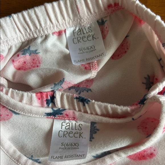 Falls Creek Kids Pajama Set - Lavender and Cream - Picture 10 of 11